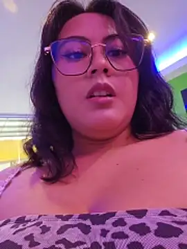 mari-98 (F teen) - Show tits