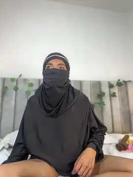 aminaa_ (F young) - sunami big squirts