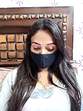 Webcam Model (Yours-Bebo)  is live.Free join now!