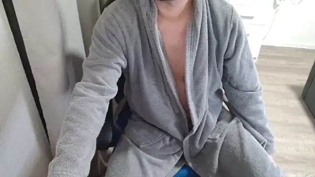 milo9210 - Milo9210's free webcam - UK Sex Cams