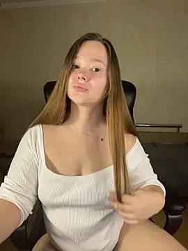 Webcam Model (CaramelleSugarr)  is live.Free join now!