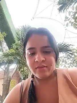 Julieth_hot-69 webcam