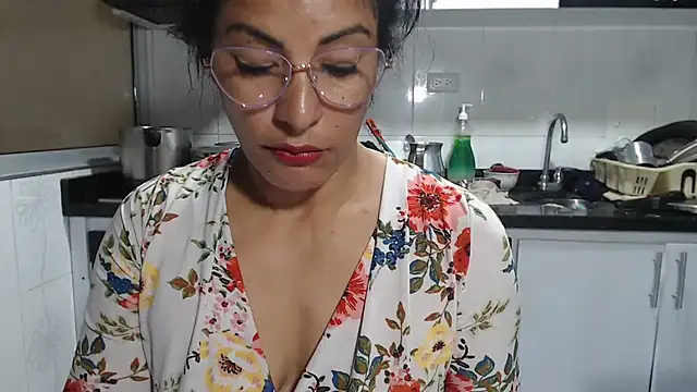 kateleyagrey - Kateleyagrey's free webcam - UK Sex Cams