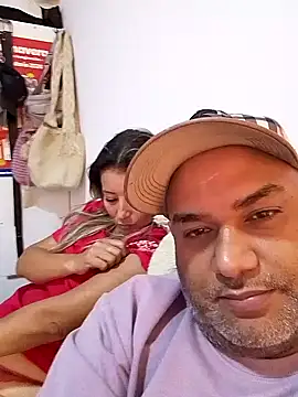 wessAndSandri Live Webcam on Stripchat