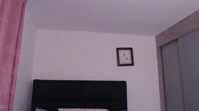 tiiana - Tiiana's free webcam - UK Sex Cams