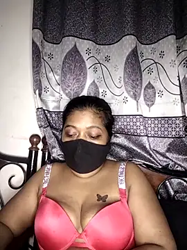 lucky-1990 - Lucky-1990's free webcam - UK Sex Cams