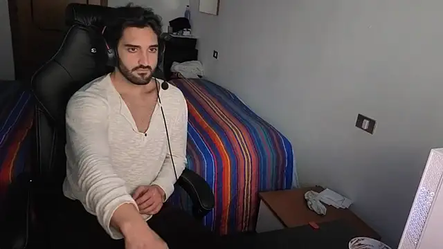 al3xox02 - Al3xox02's free webcam - UK Sex Cams