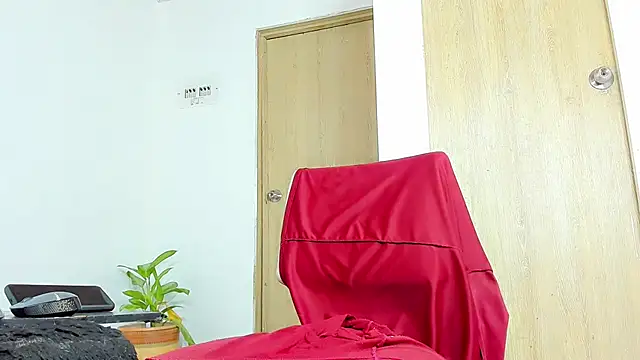 sexynicolqueen - Sexynicolqueen's free webcam - UK Sex Cams