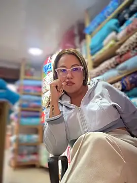 violeta-25_ - VIOLETA-25_'s free webcam - UK Sex Cams