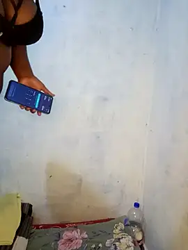 bling-girl - Bling-girl's free webcam - UK Sex Cams