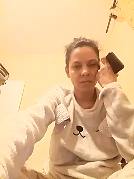 hotpaty - Hotpaty's free webcam - UK Sex Cams