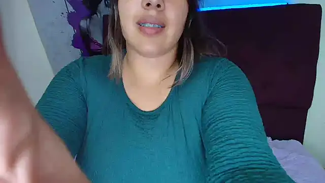 linabrowm - LinaBrowm's free webcam - UK Sex Cams