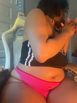 Webcam Model (Lunalovesyou8)  is live.Free join now!