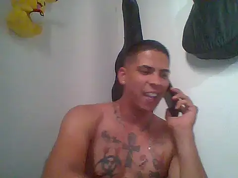 hardbighotxxx - Hardbighotxxx's free webcam - UK Sex Cams