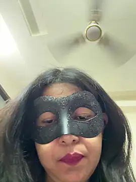 Webcam Model (raavigirl)  is live.Free join now!