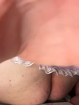 vikkancs_x (F young) - 2 small dildo pussy