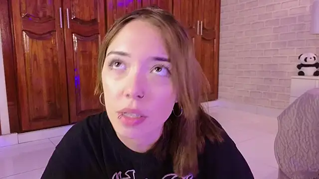 HarperrWest webcam stripchat model stream image