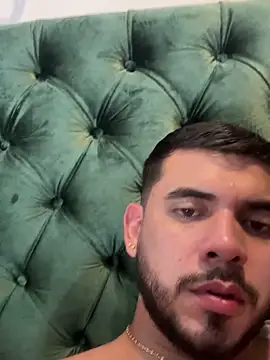 Dimitri_Bass's live cam