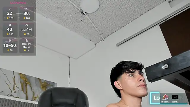 dyla_n18 (M young) - take off my socks and show my feet