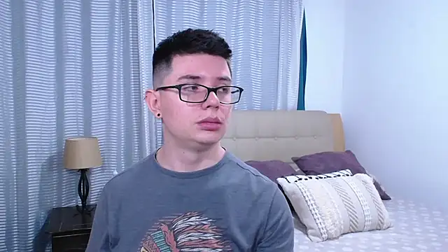 blackfoxxx69 - BlackFoXXX69's free webcam - UK Sex Cams