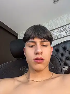 Lander_Cruz's live cam