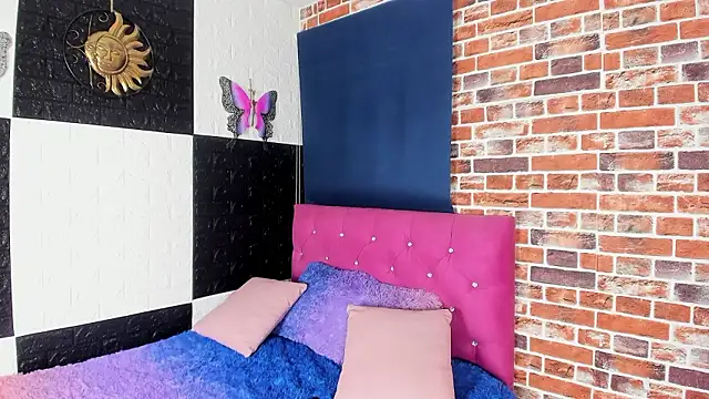 fresa_wafflera - Fresa_Wafflera's free webcam - UK Sex Cams