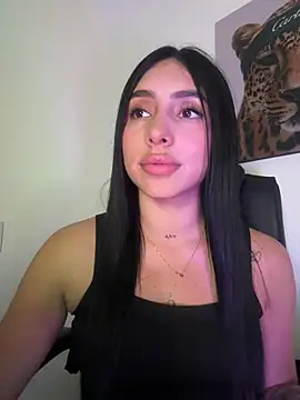 Webcam Model (isabella_jade)  is live.Free join now!