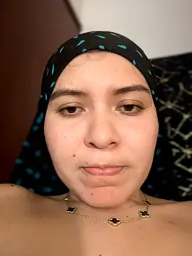 Webcam Model (MatchedEyebrow)  is live.Free join now!