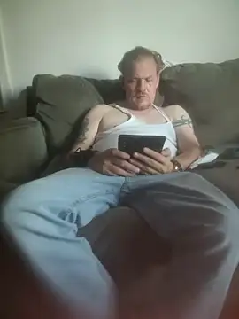 yourmasterisbored - YourMasterisBored's free webcam - UK Sex Cams