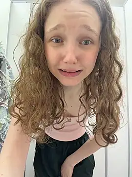 outside_rosy live sex cam