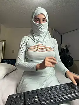 Webcam Model (azzahara-)  is live.Free join now!