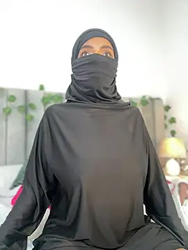 Webcam Model (aminaa_)  is live.Free join now!