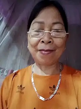 Webcam Model (Sky-rain98) is live