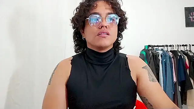 diane_blossom - Diane_blossom's free webcam - UK Sex Cams