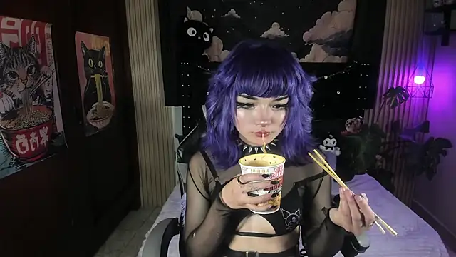 ravencollen live sex cam