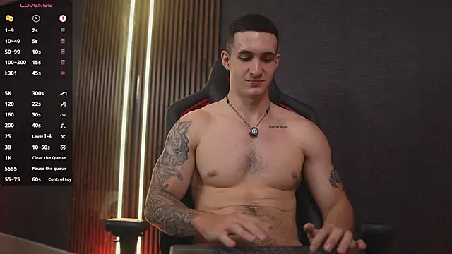 JacksonOlsenn live sex cam