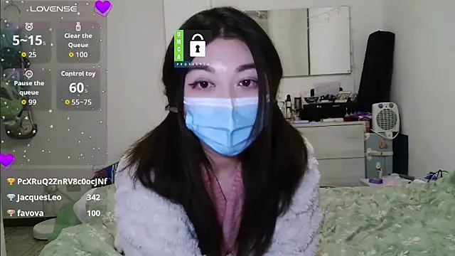 美女fioralba在线直播