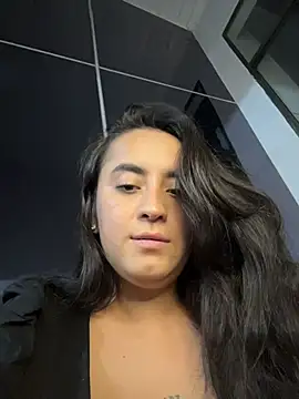 Antonella_Julieta webcam