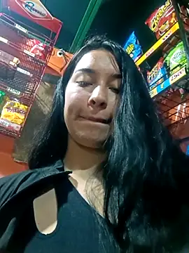 Webcam Model (Sol_Scarleett) is live