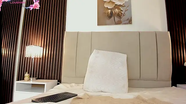 _mila_dyva - _MiLa_Dyva's free webcam - UK Sex Cams