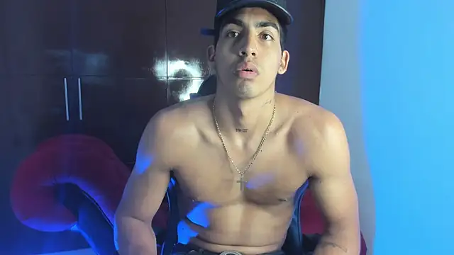 Milo_LatinBoy webcam