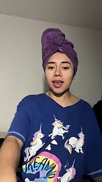 Webcam Model (aimi_art1) is live