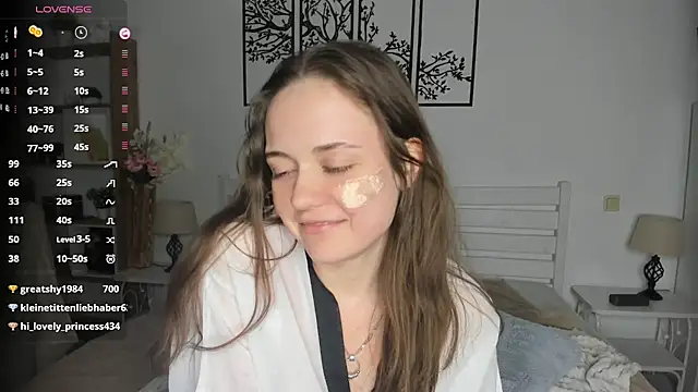 MalvinaTrafford webcam