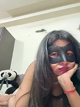 raavigirl - Raavigirl's free webcam - UK Sex Cams