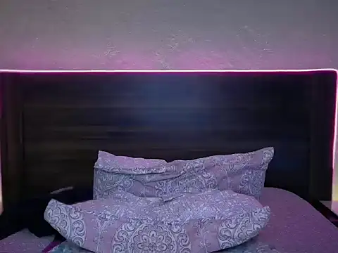 mcklister_kinky_feets webcam