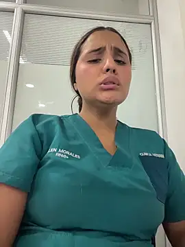 Webcam Model (Noa_Harper-) is live