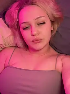 keeeessyyy (F teen) - make me horny and fuck me hardly 🤫😋❤️