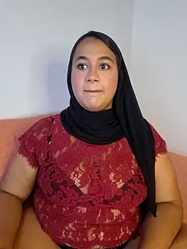 maryam_yamal (F young) - Teasing nipples close up✨