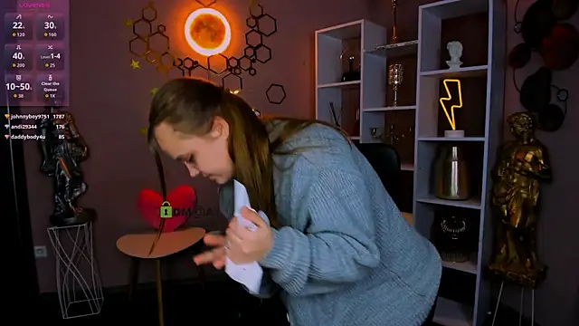 keri_ti - Keri_ti's free webcam - UK Sex Cams