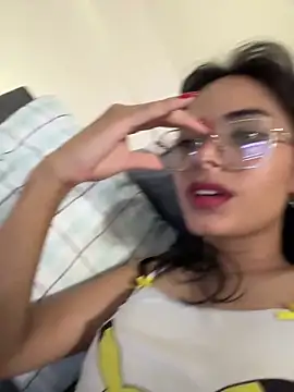 iam_lyan_ - Iam_Lyan_'s free webcam - UK Sex Cams